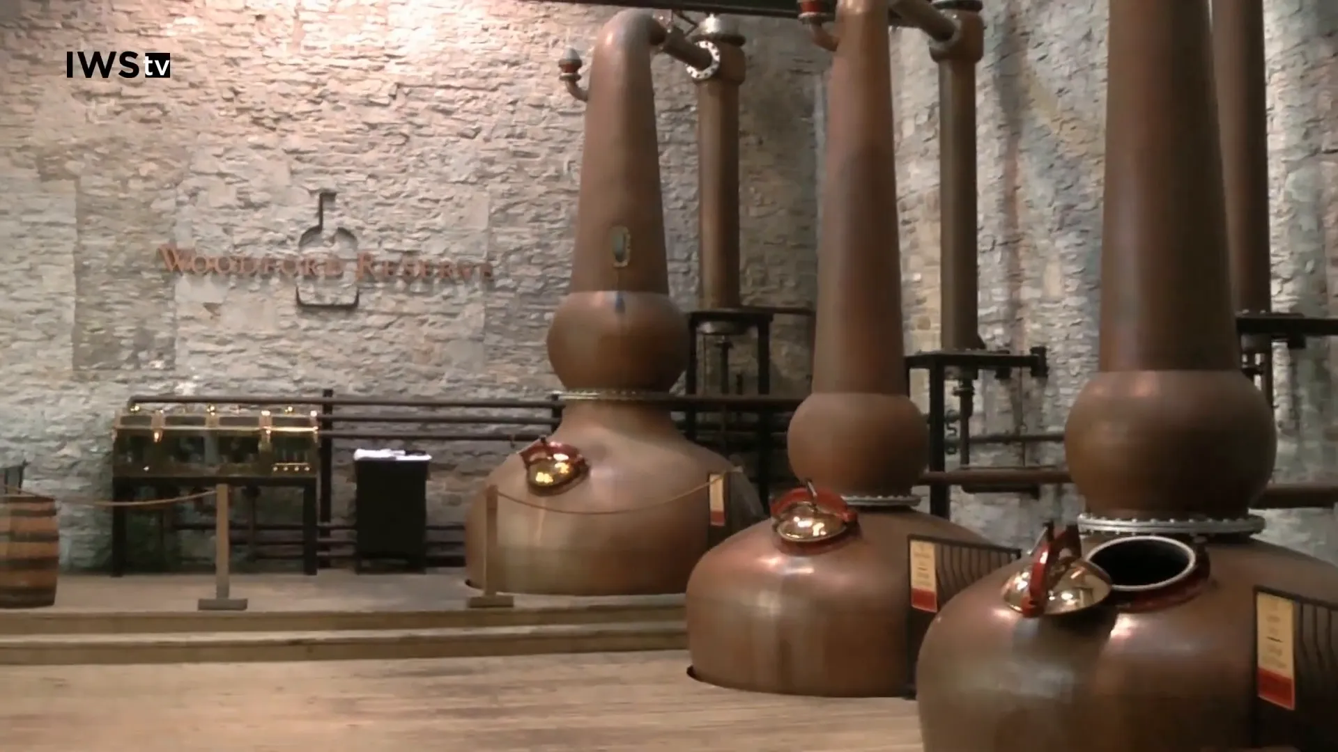 Whiskey distillation equipment including column still and pot still
