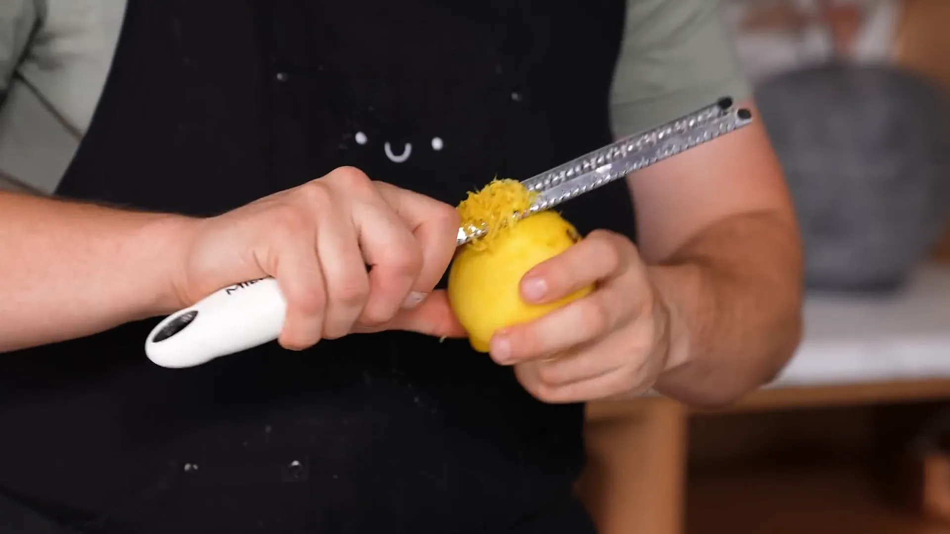 Proper citrus zesting with microplane