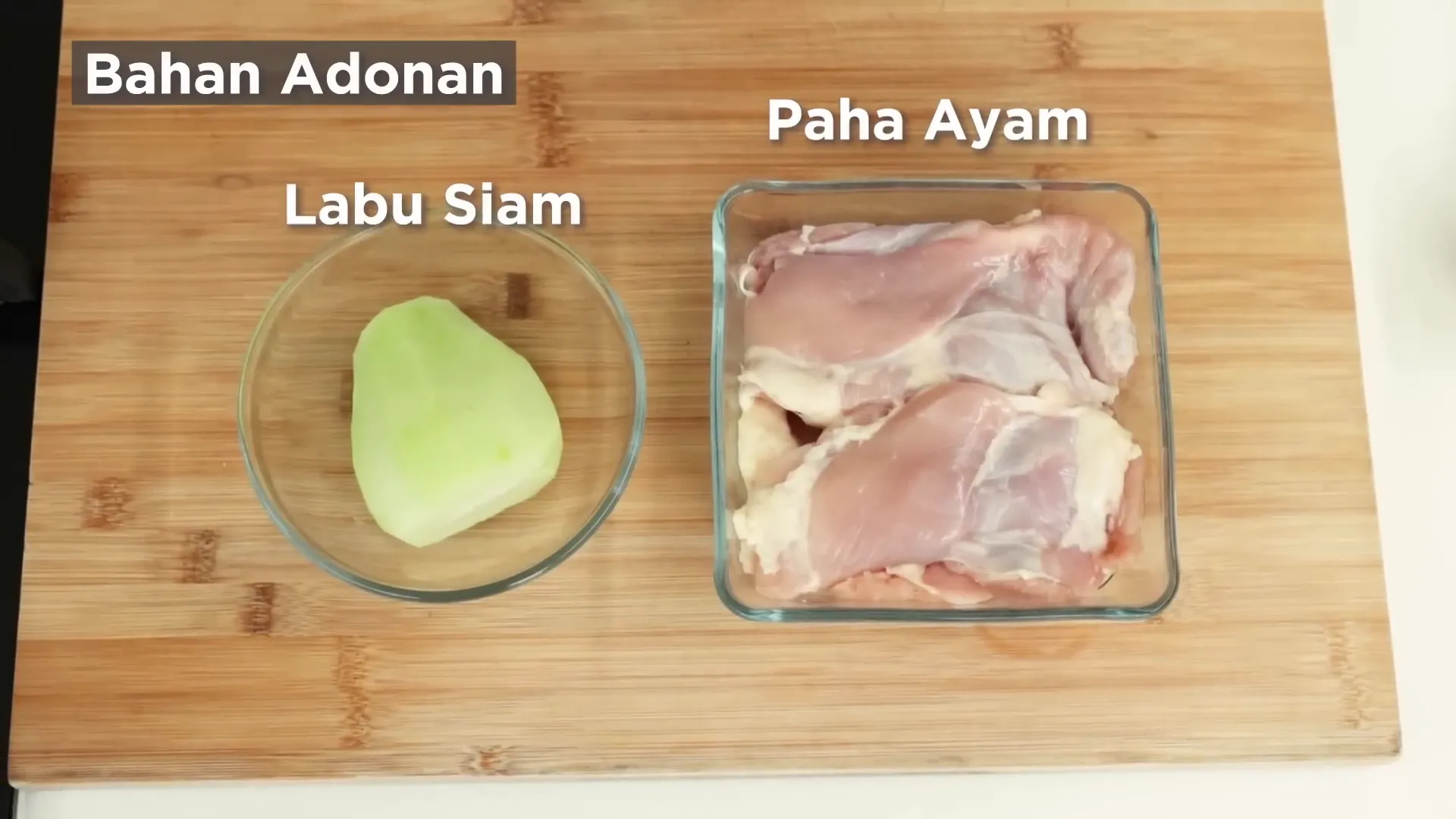 Bahan-bahan siomay ayam dan saus kacang