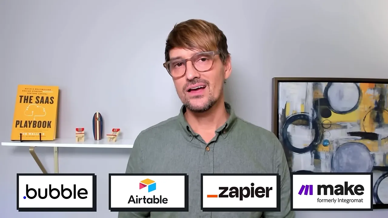 Các logo Bubble Airtable Zapier và Make xuất hiện trên màn hình