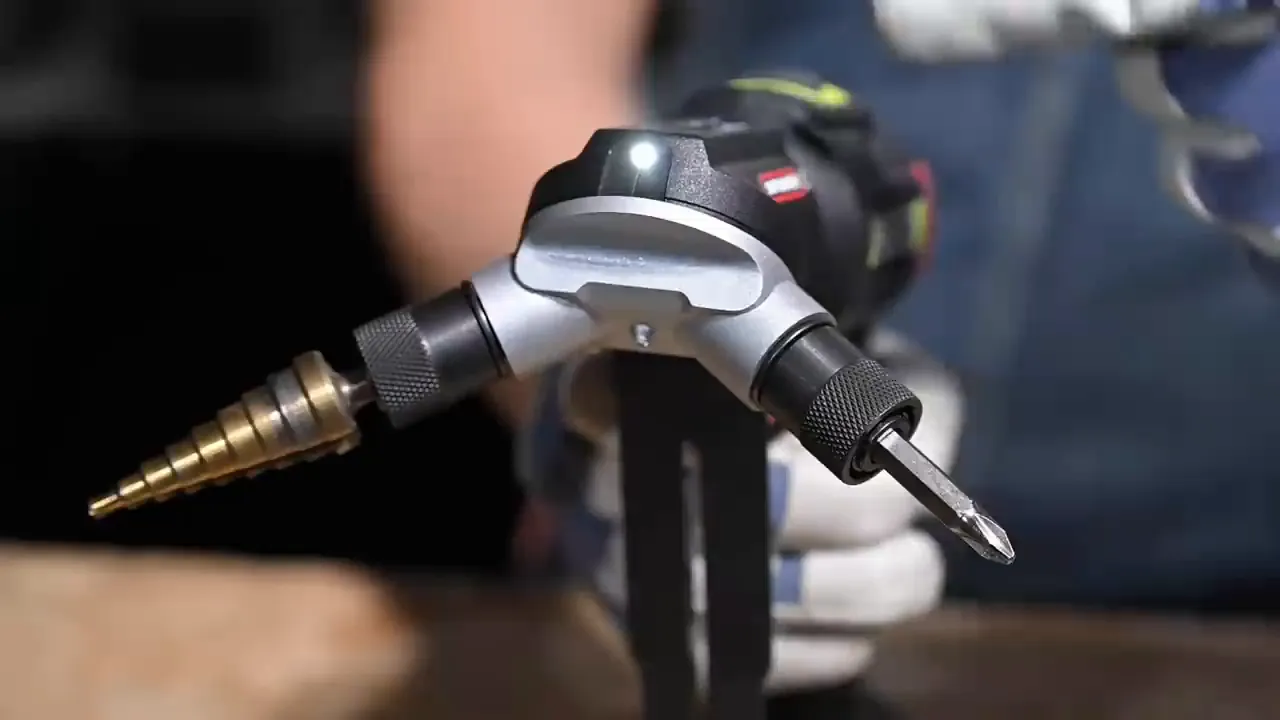 Nhấn nút chuyển đầu để đổi sang đầu kia dễ dàng