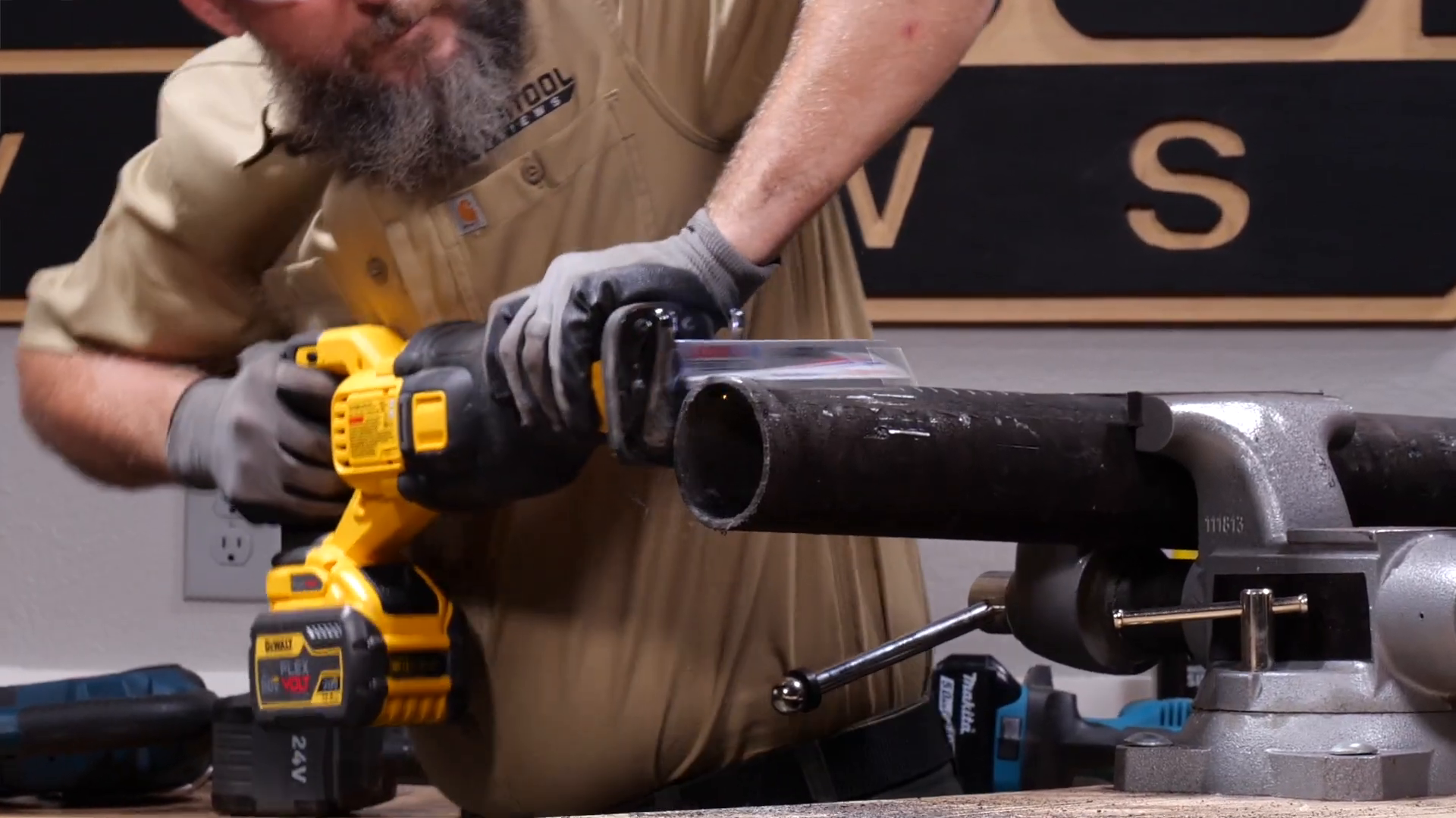 DeWalt DCS389Reciprocating Saw