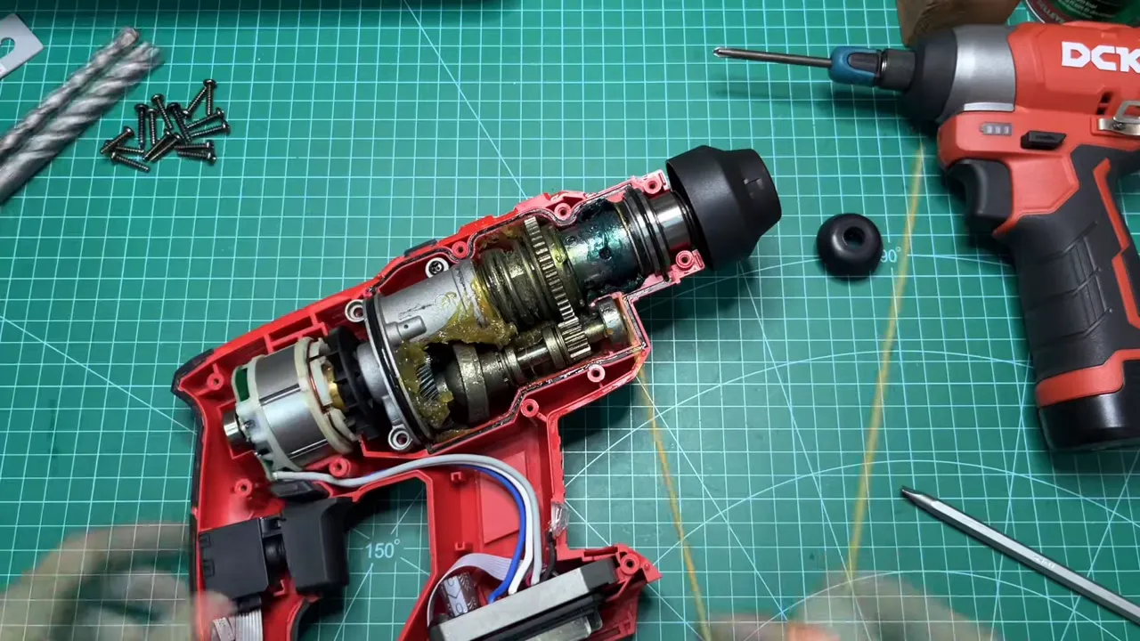 Mổ bụng: phần cơ khí bên trong