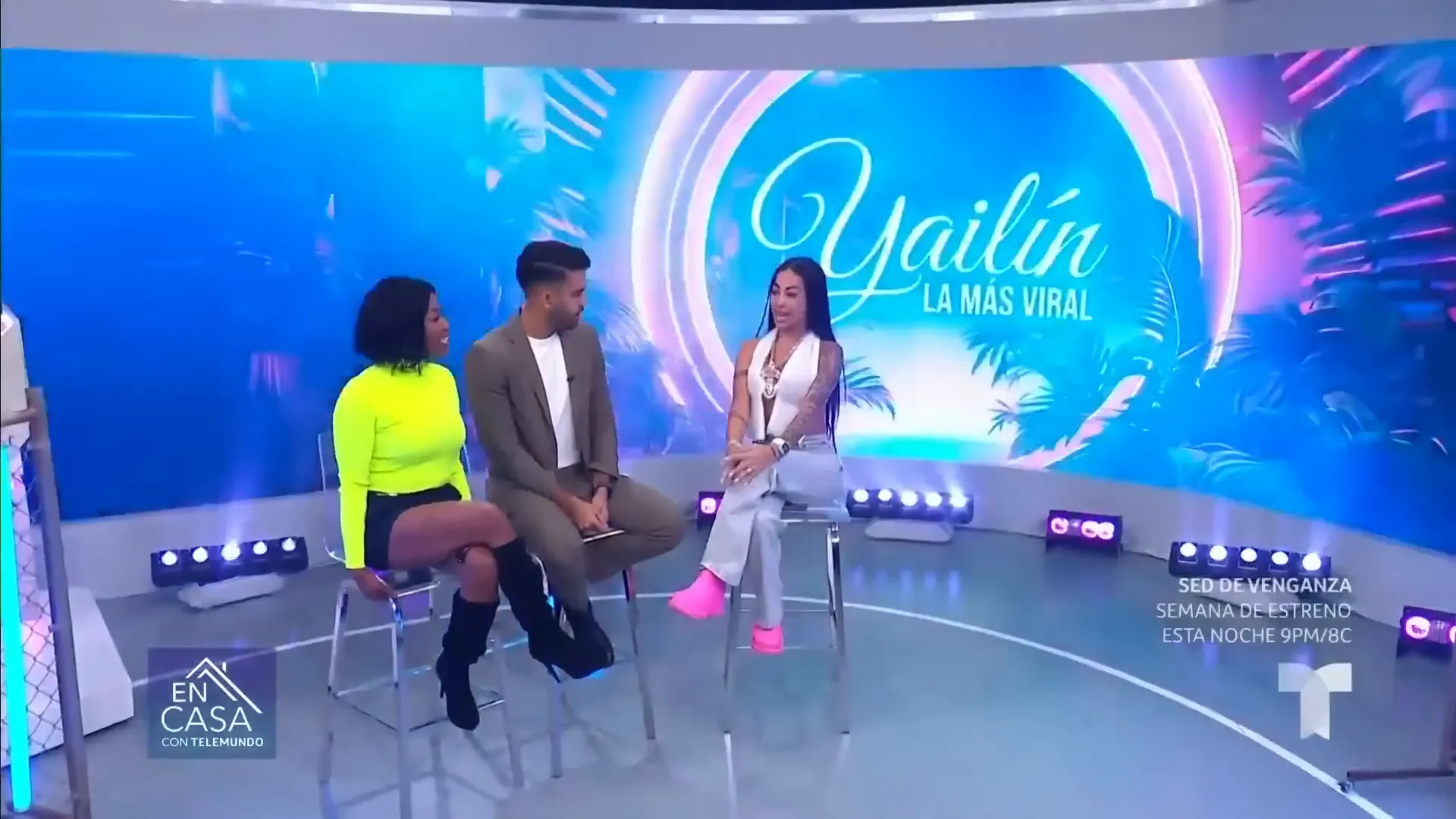 Yailín anunciando su presencia en la fiesta de fin de año