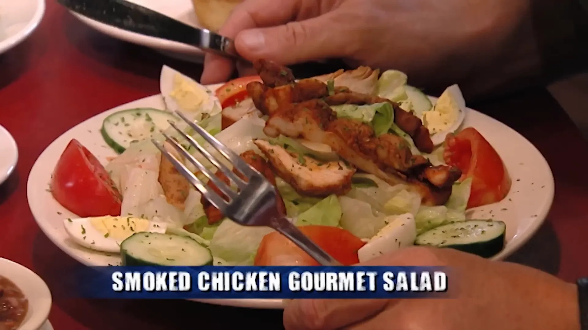 Smoked chicken salad with rotten tomatoes