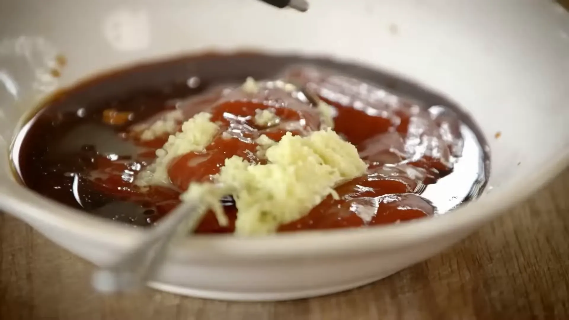 Homemade barbecue-style sauce ingredients