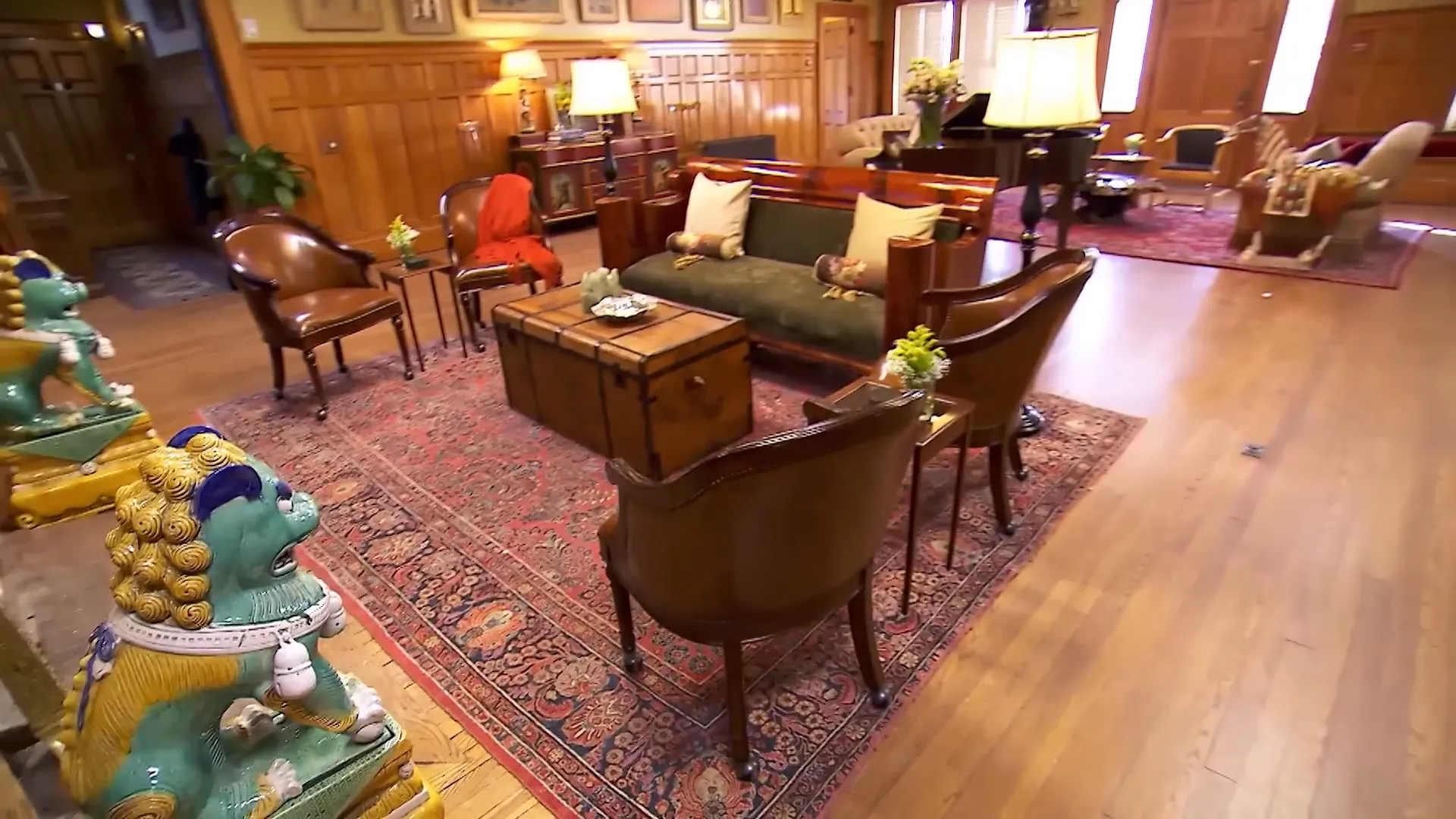 The revamped, warm, and inviting great hall at Juniper Hill Inn
