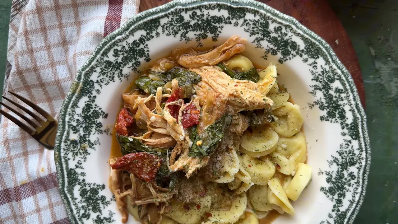 Buttery cheesy tortellini paired with the creamy Marry Me Chicken