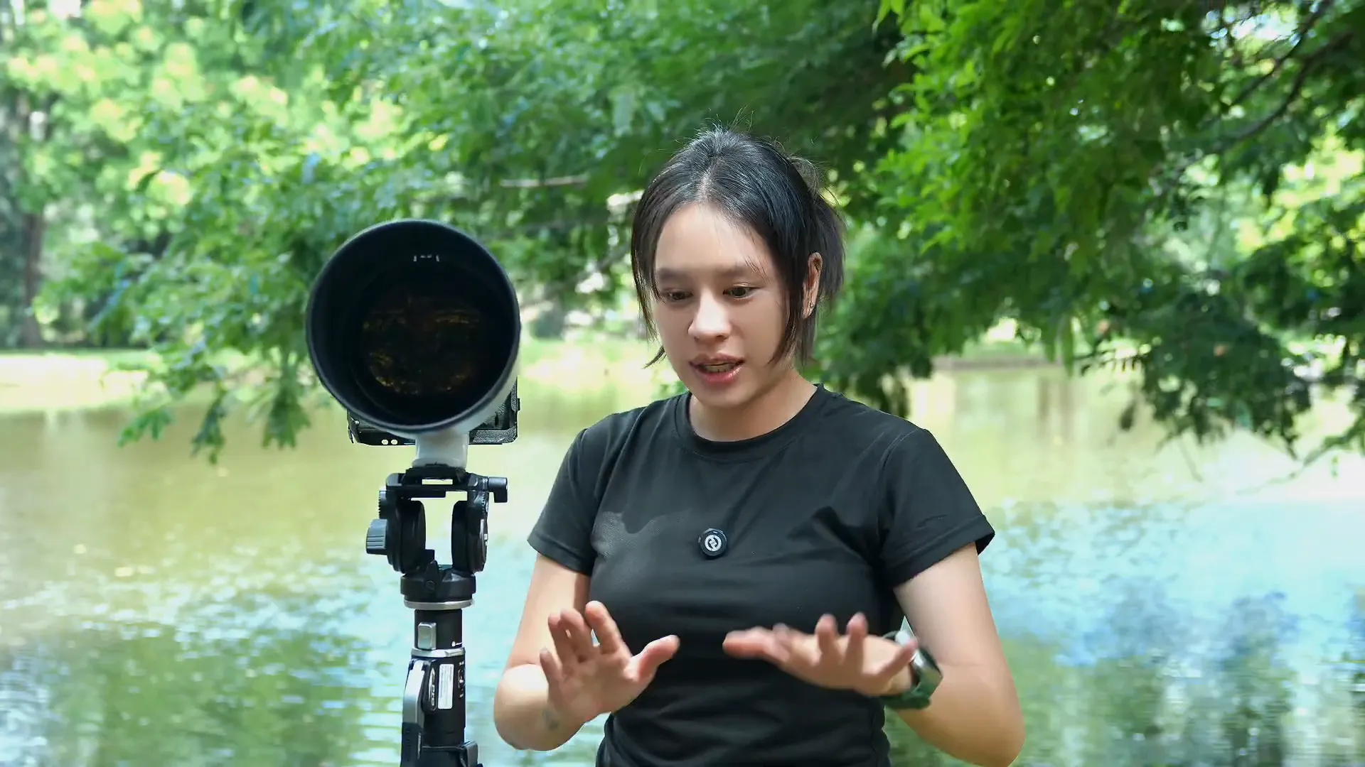 รีวิวขาตั้ง YC ONION PINETA Pro Monopod คาร์บอนไฟเบอร์ ฟีเจอร์ครบ เบา พกพาสะดวก เหมาะกับช่างภาพผู้หญิง ดีทั้งภาพนิ่งและวีดีโอ 7 การตั้งขาตั้งบนพื้นเรียบเพื่อความมั่นคง
