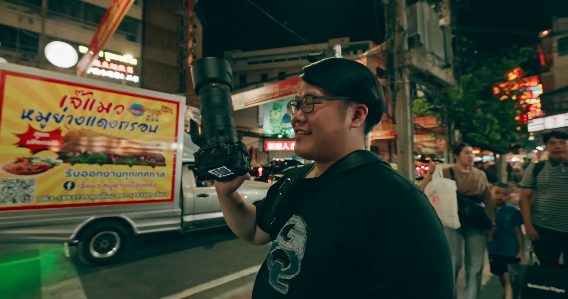 รีวิว Canon RF 70-200mm f/2.8 L IS USM Z เลนส์ซูมเทเลโฟโต้ตัวใหม่ ที่ตอบโจทย์ทั้งภาพนิ่งและวีดีโอ 8 น้ำหนักของ Canon RF 70-200mm f/2.8 L IS USM Z ที่เบากว่าเลนส์รุ่นก่อนๆ