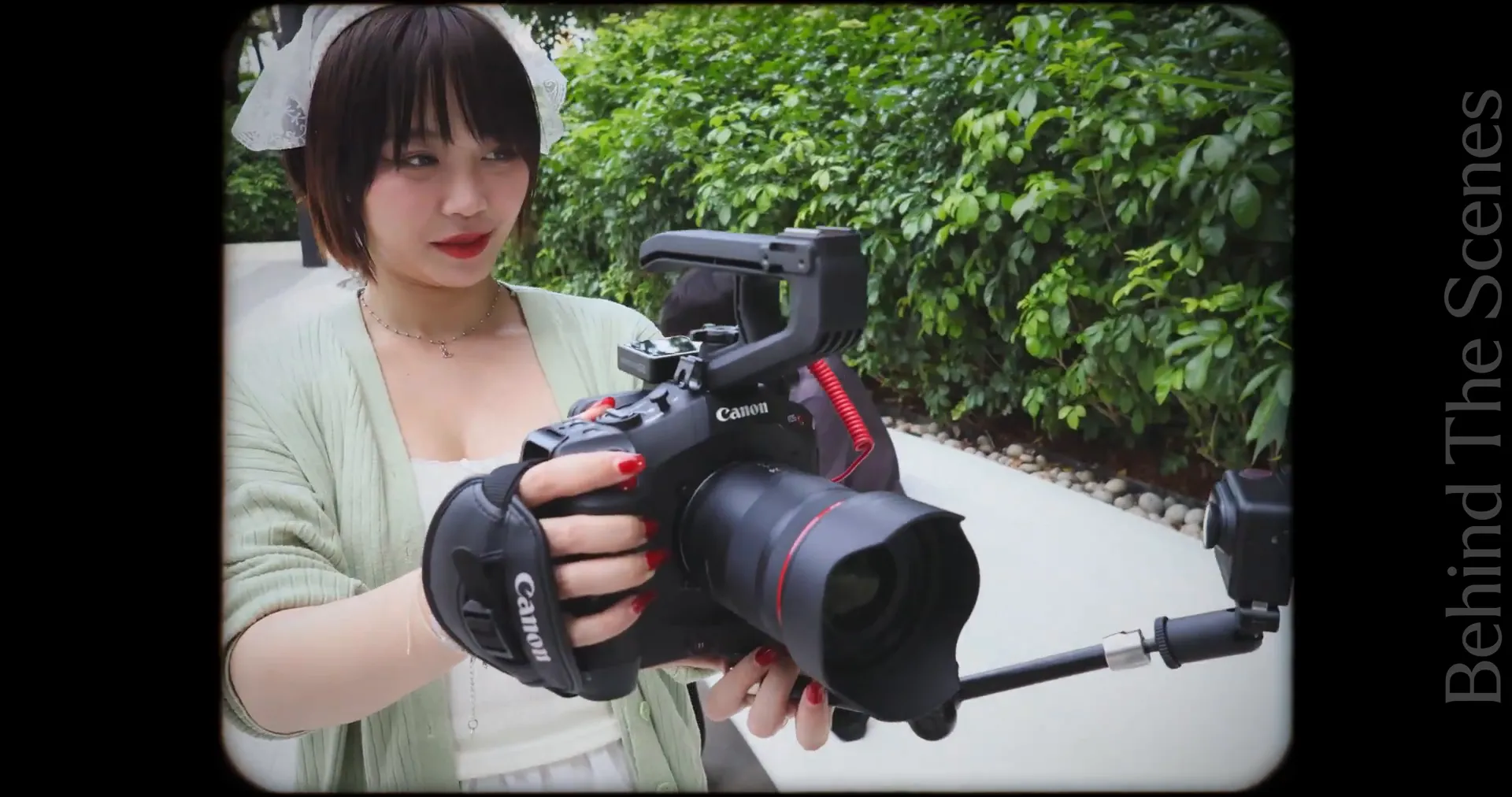 ลองแล้วมาเล่า ! รีวิว Canon RF VCM ครบชุด 4 ระยะ จับคู่ Canon EOS C80 ถ่ายสาวแบบเน้นๆ ดูซิจะสวยสะใจขนาดไหน 7 เลนส์ Canon RF VCM ขนาดใหญ่แต่เบา