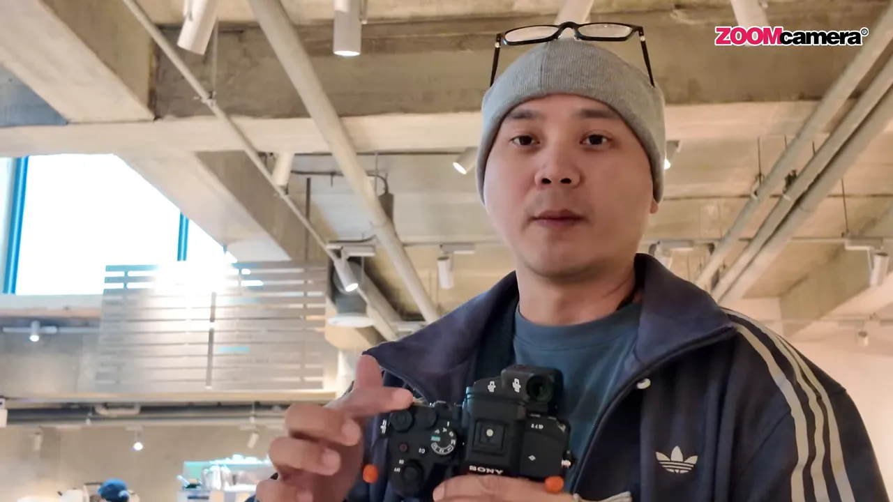 Sony Alpha 1 vs Sony Alpha 7 V ตะลุย Korea : เปรียบเทียบจากผู้ใช้งานจริง 8 ผู้รีวิวถือกล้อง Sony และชี้แจงการตั้งค่าใช้งานท่องเที่ยวช่วง 18:33