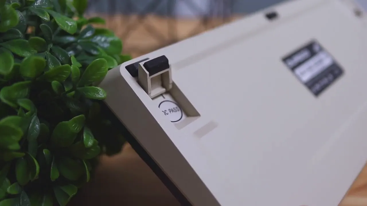 Close-up of Durgod Fusion 65 adjustable rear feet mechanism