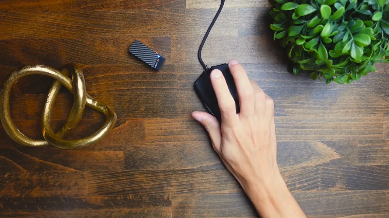 Close-up of scroll wheel and mouse buttons