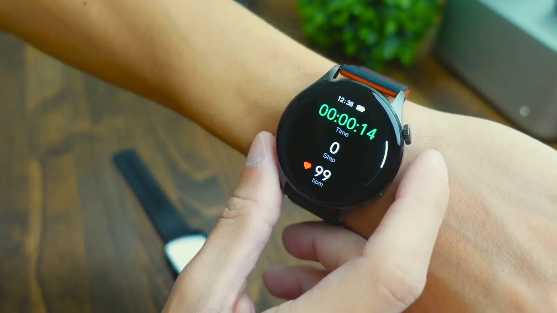 Tracking workout metrics on the W13 smartwatch