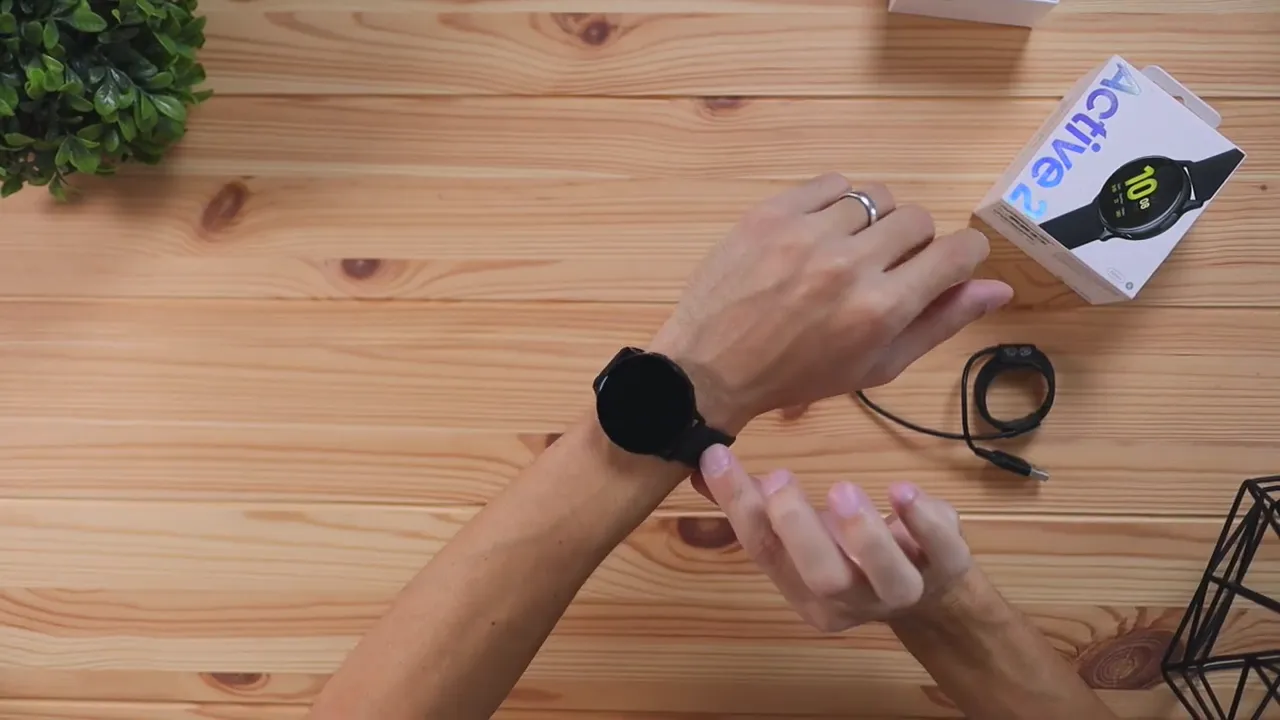 Galaxy Watch Active 2 band resting on wrist showing comfort fit