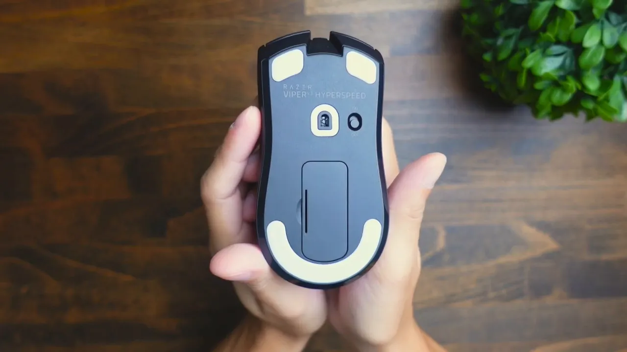 Bottom of mouse showing skates and sensor location
