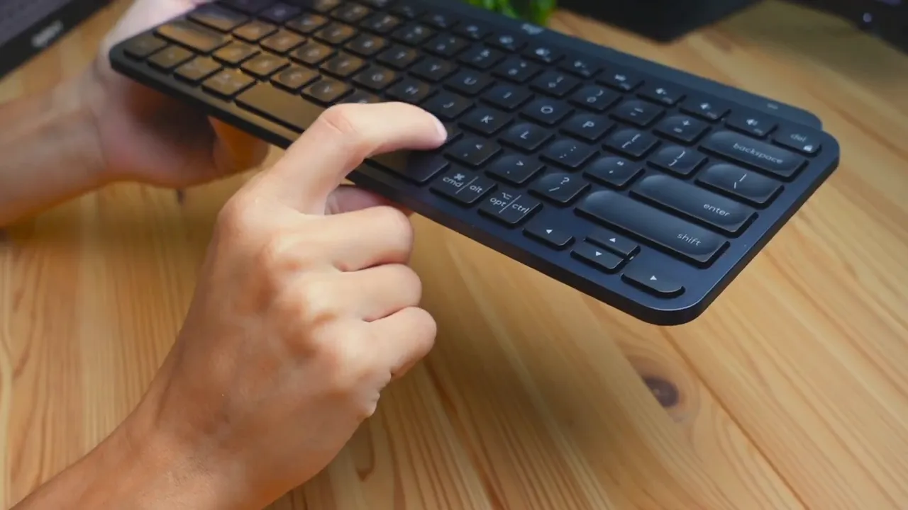 Close-up of concave, textured keycaps