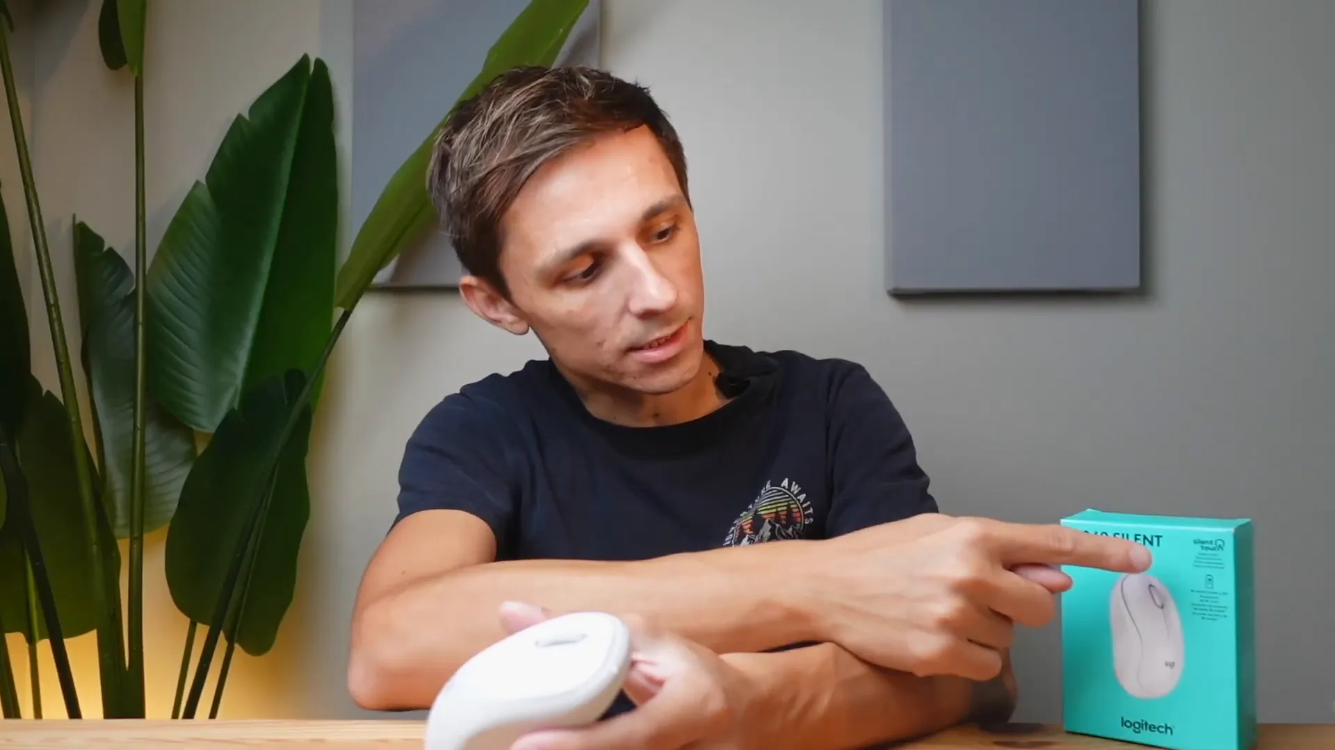Sound test of the Logitech M240 Silent Mouse