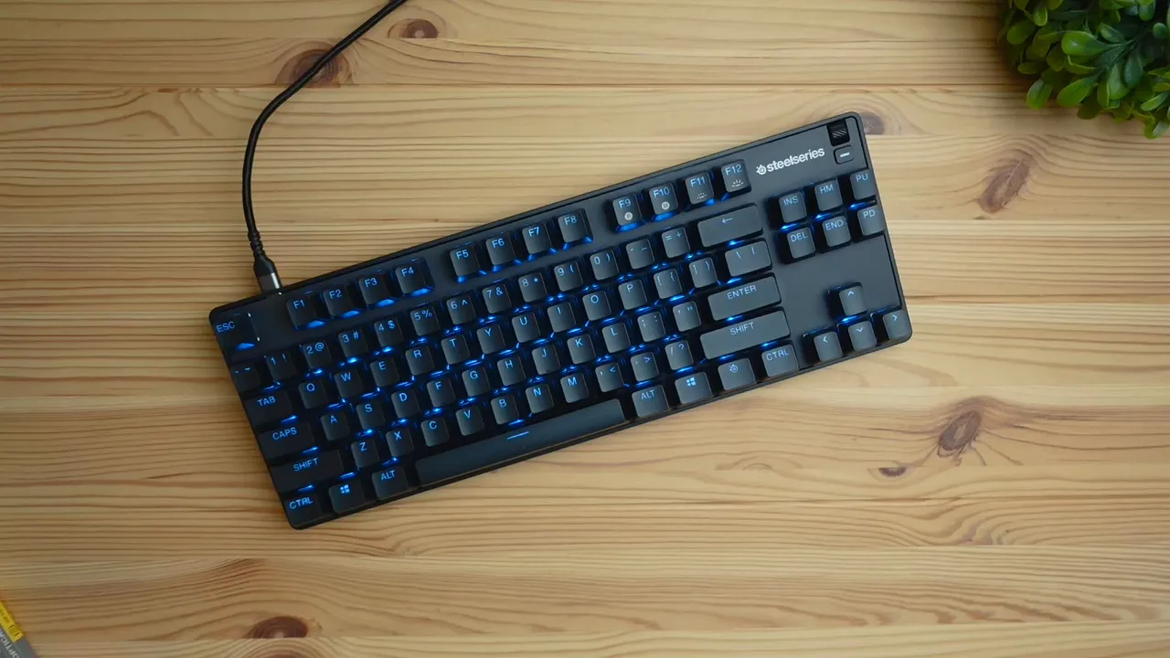 Apex 9 keyboard, braided cable, and keycap puller in the package