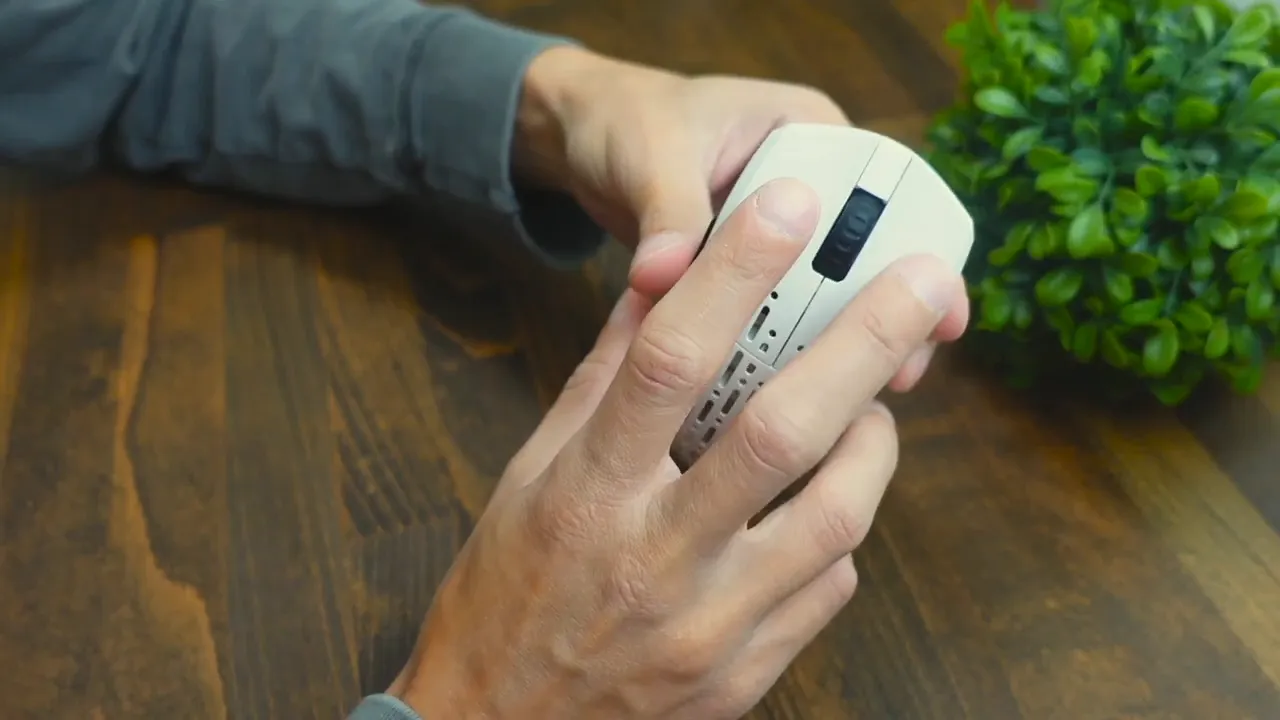 Top-side view of Projects Gaming Sleeper showing scroll wheel, left/right clicks and side buttons