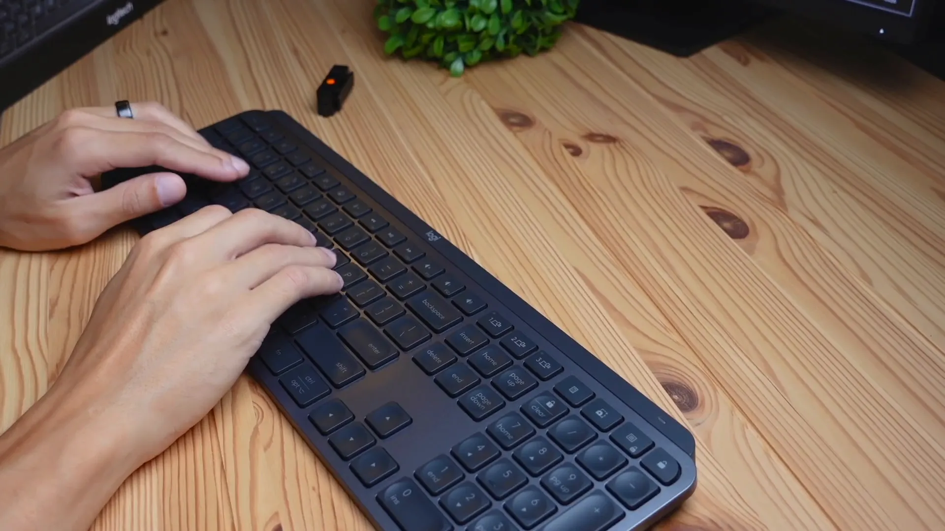 Typing Experience on Logitech MX Keys S