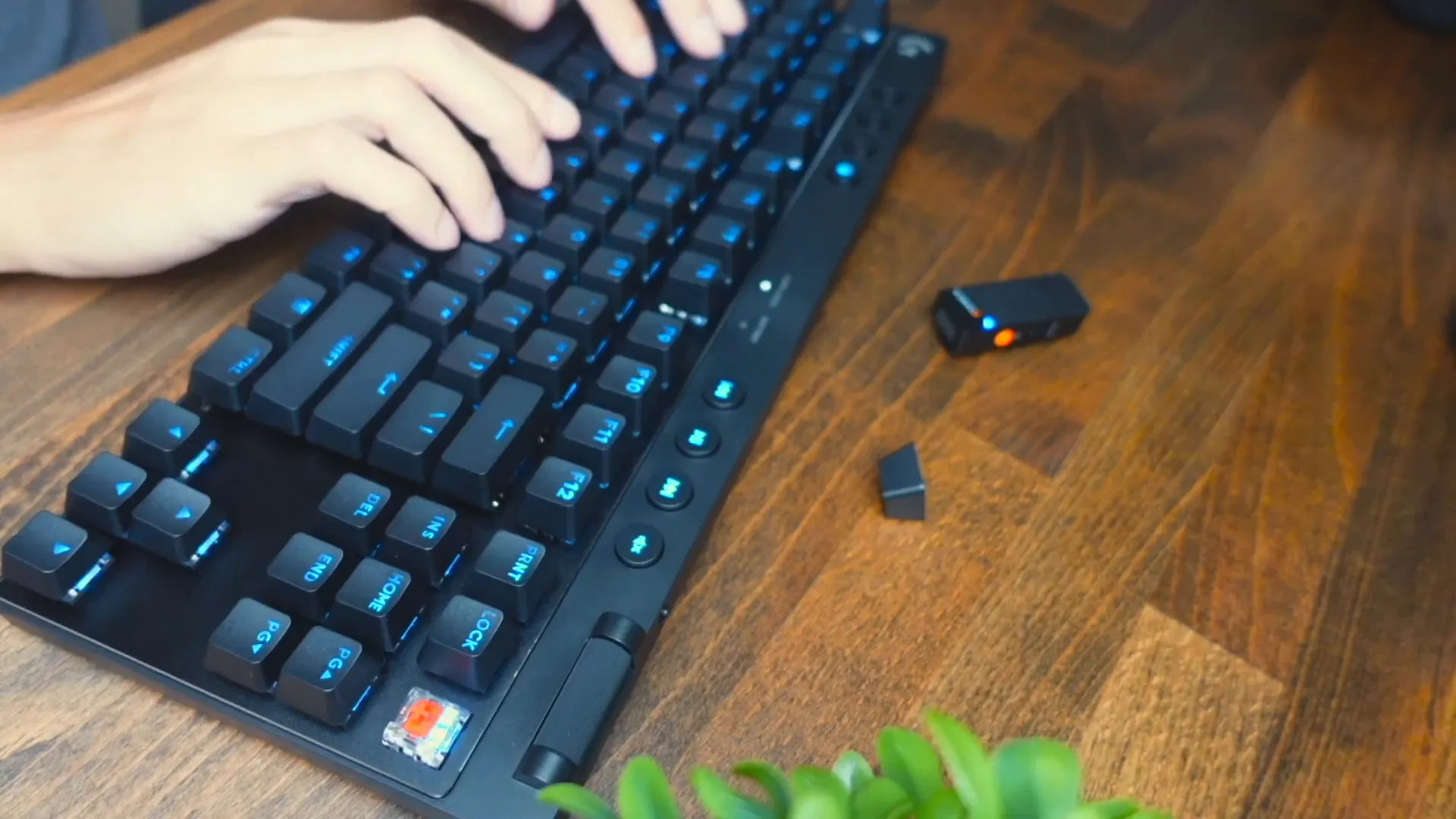 Typing test on Logitech G PRO X and SteelSeries APEX PRO