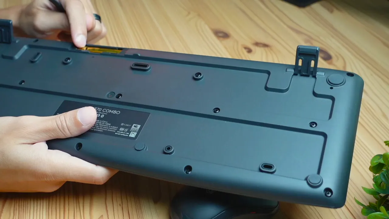 Keyboard and mouse battery compartments