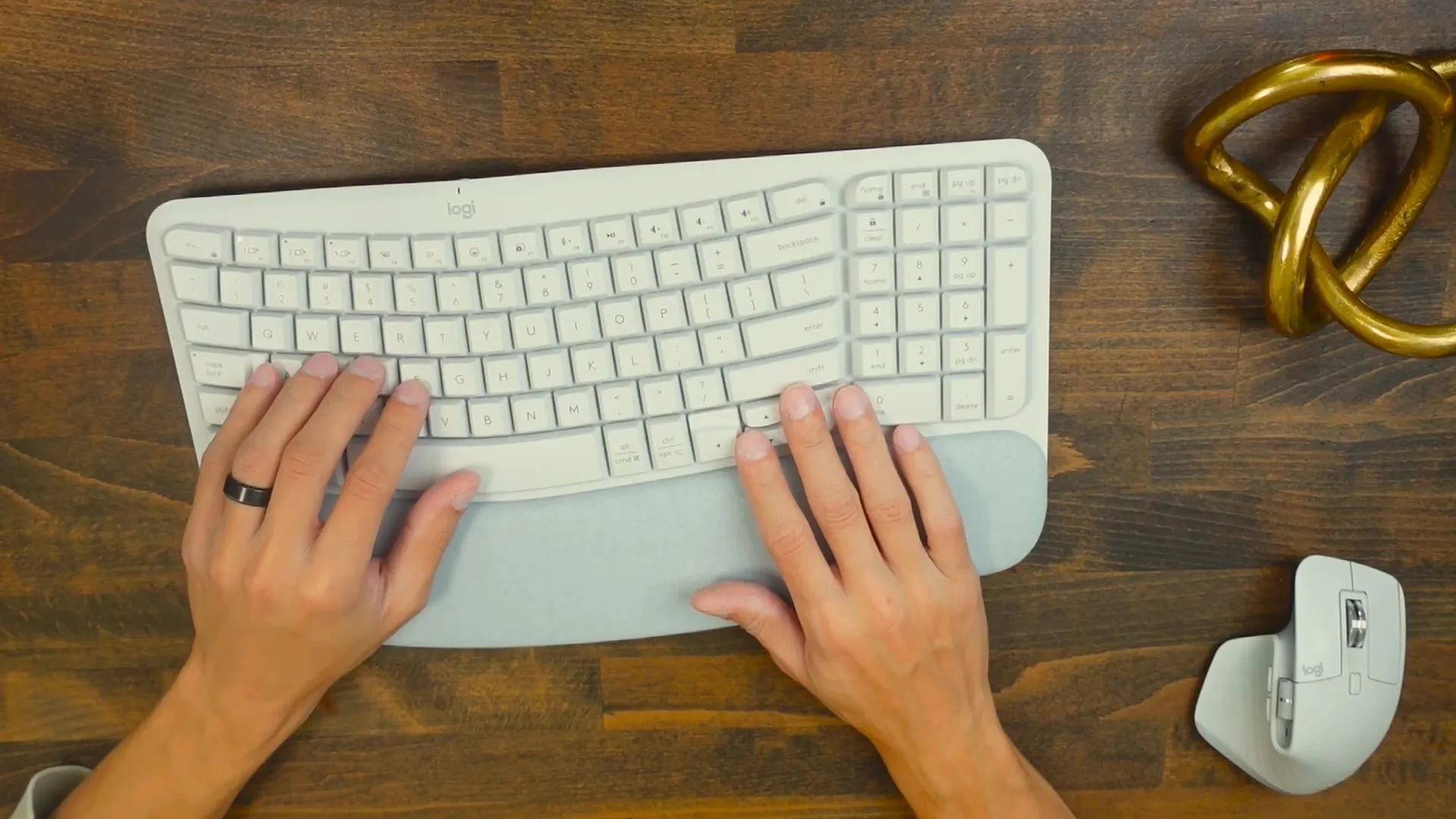 Compatibility of the Logitech Wave Keys