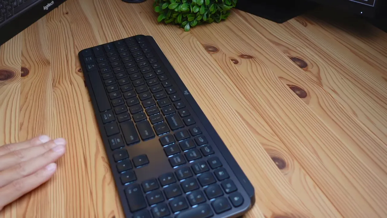 Demonstration of lighting duration: hover hand to wake lights, then wait for them to turn off