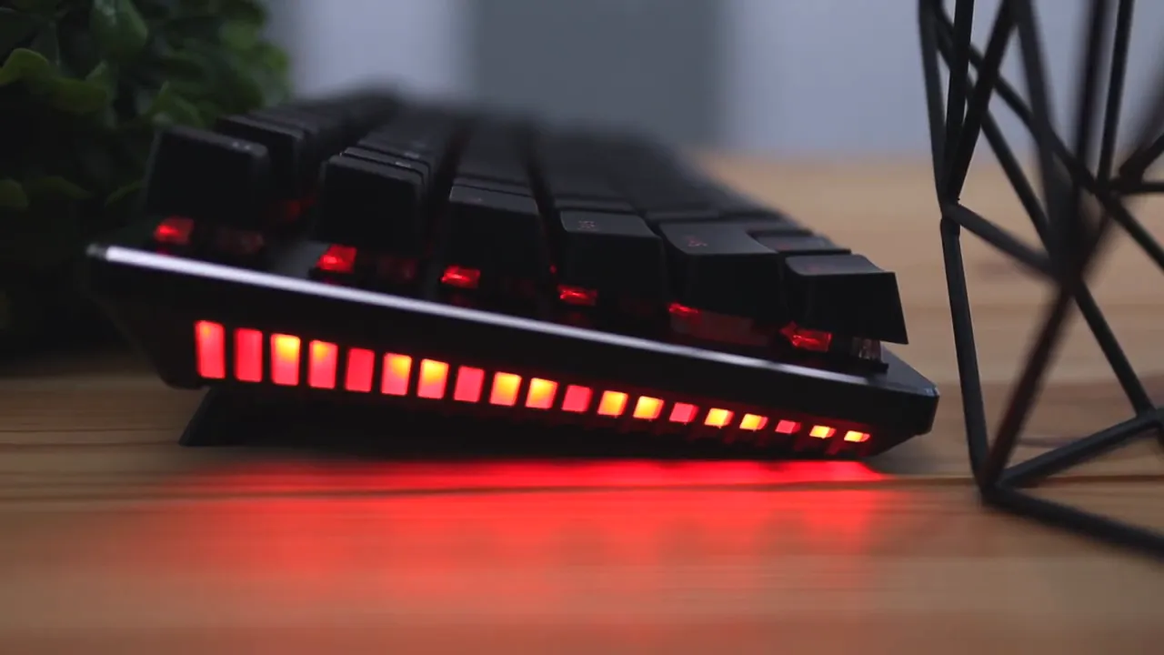 Marvo KG934 keyboard showing side grille RGB lighting along the edge