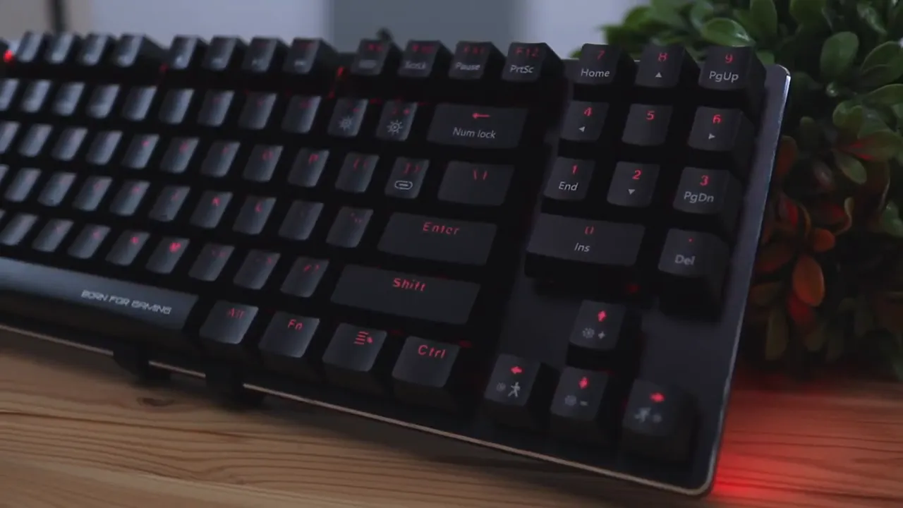Marvo KG934 compact keyboard key layout close-up showing num lock and numpad keys