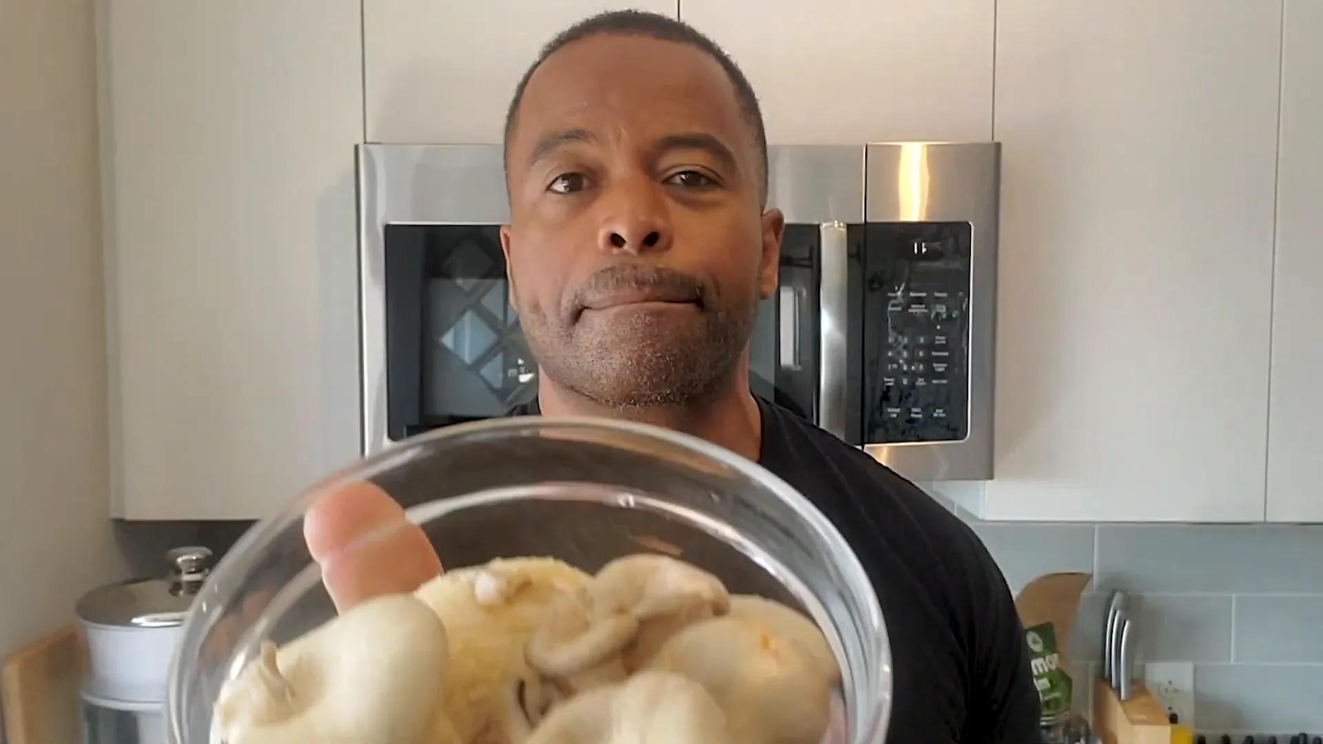 Oyster mushrooms, a great food to lower estrogen