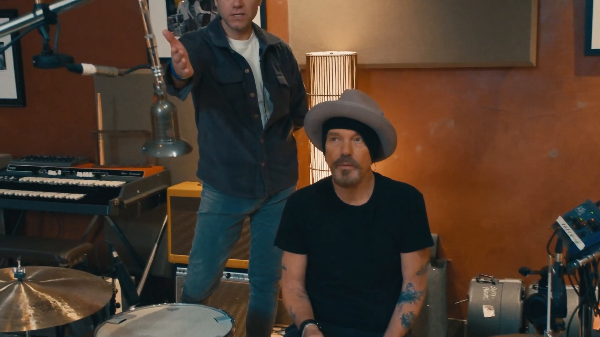Billy Bob Thornton shows off vintage microphones