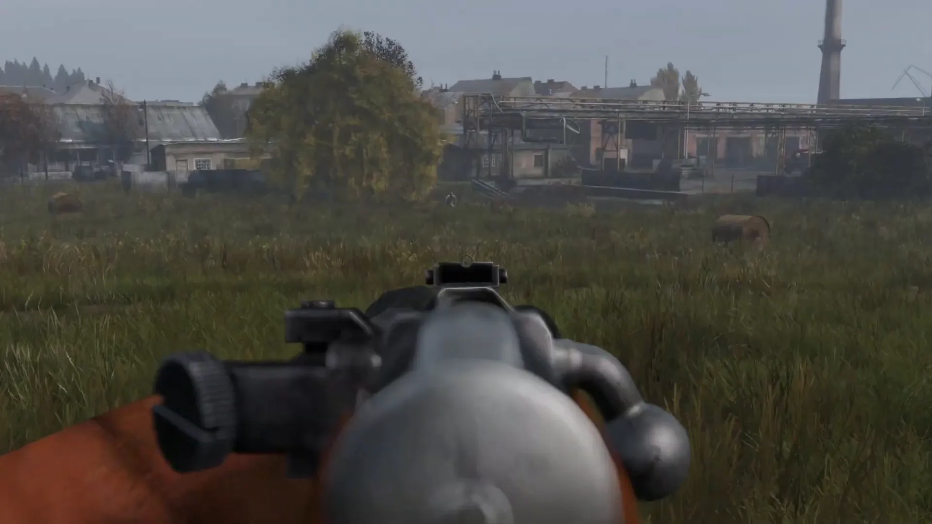 Player crafting a suppressor