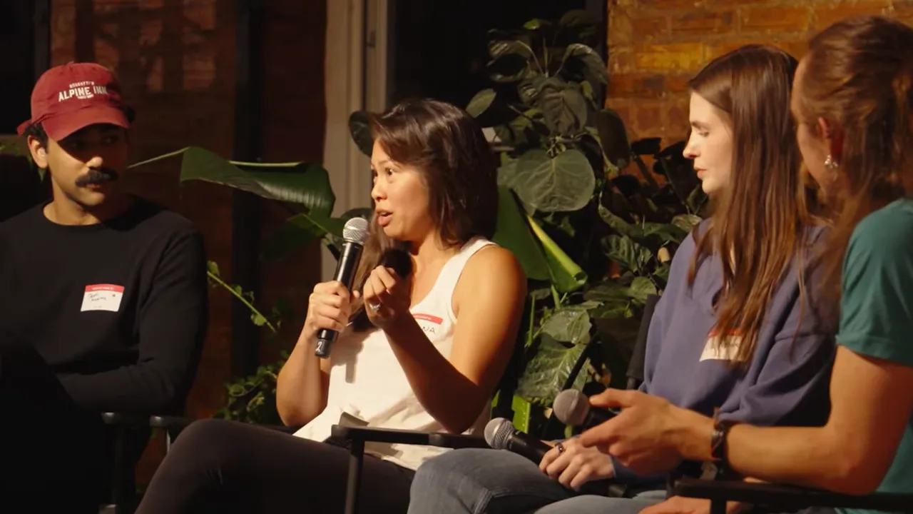 Sabrina talking about her AI support agent