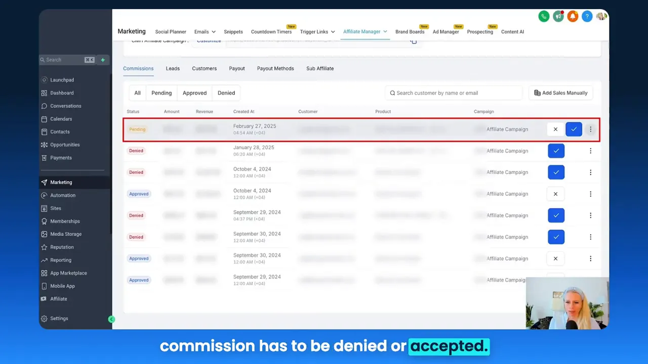 Icons showing accept and deny actions for commissions in the platform