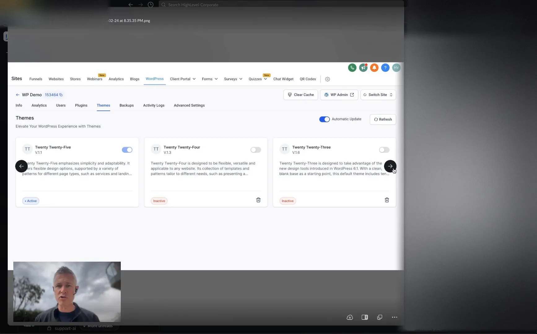 Enabling automatic updates for a theme