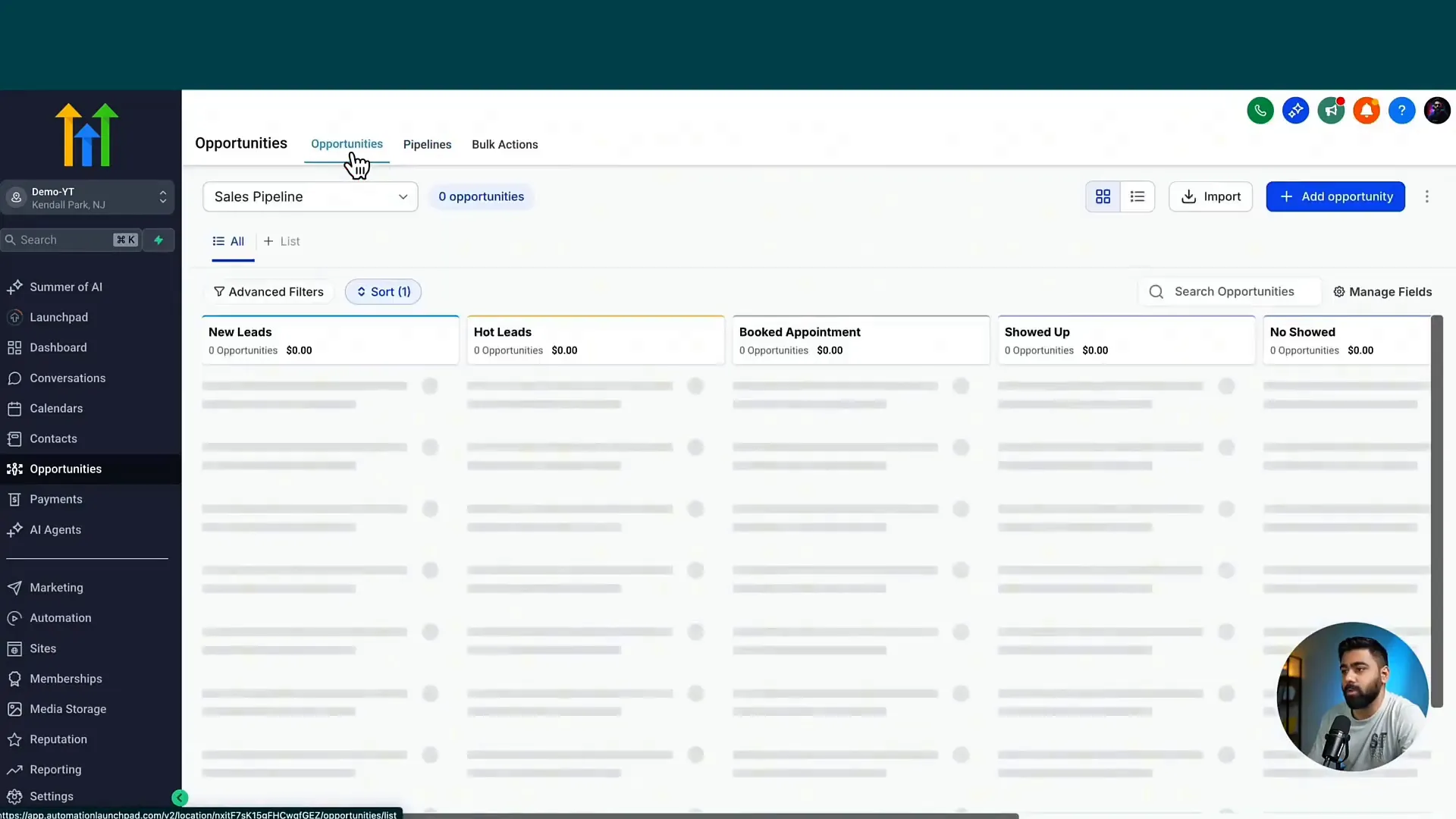 GFunnel sales pipeline with opportunity cards and analytics