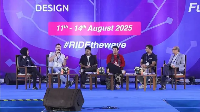 Panelists discussing whether design thinking is more about design or thinking