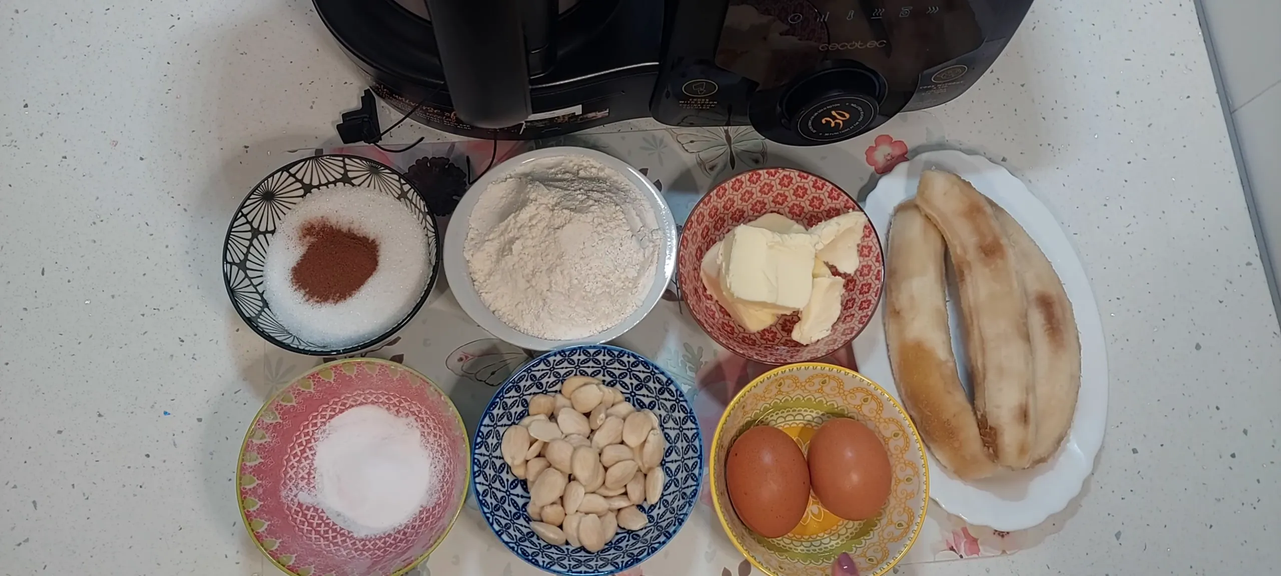 Ingredientes para el bizcocho de plátano