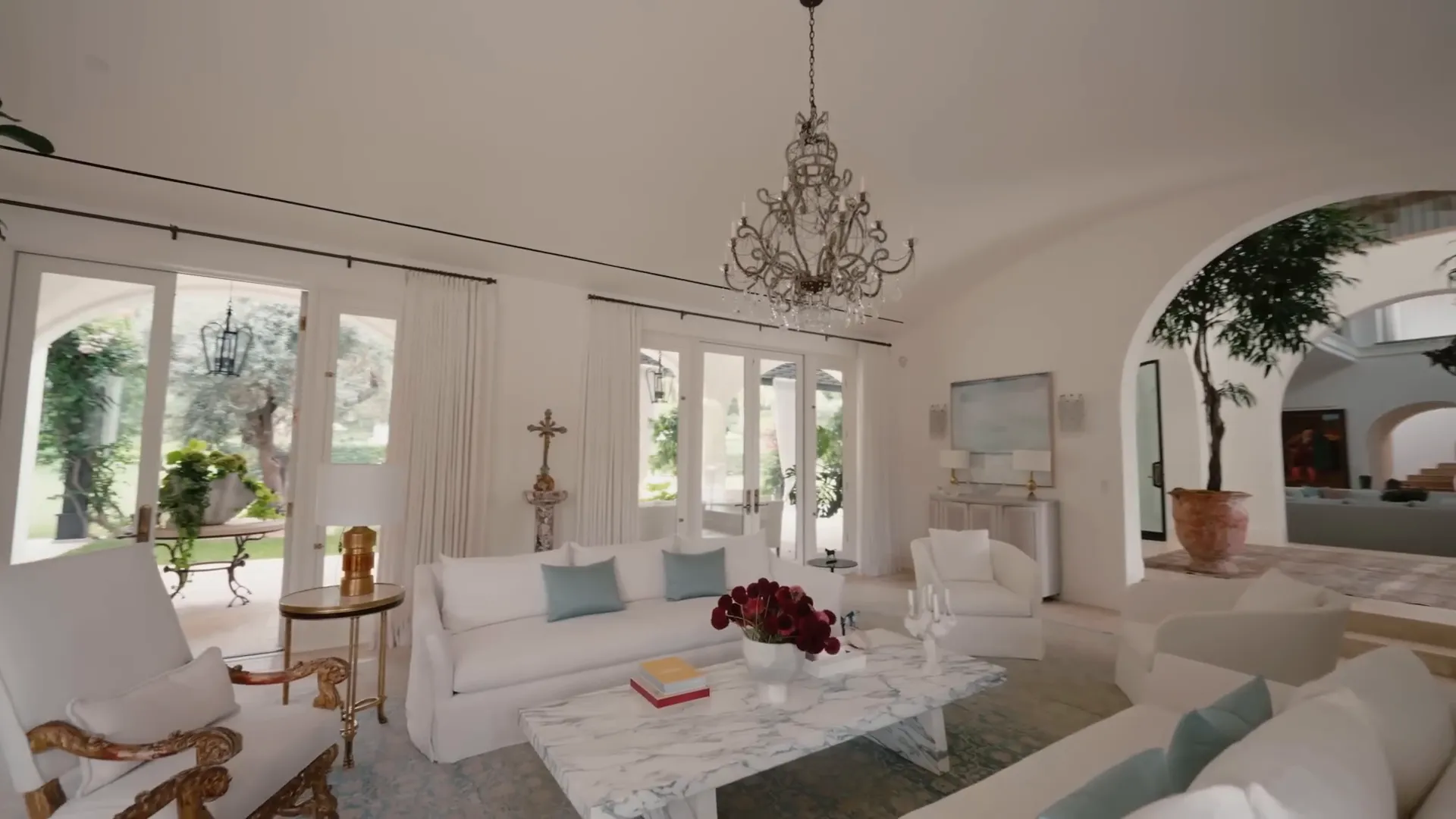 Sofía Vergara in her cozy family room, emphasizing the open layout.