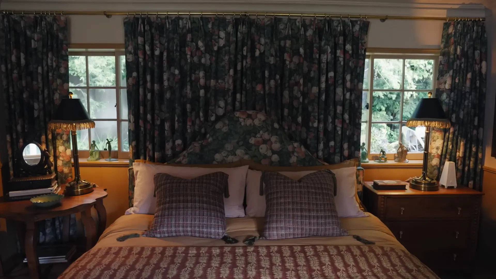 Emma Roberts's primary suite with floral decor