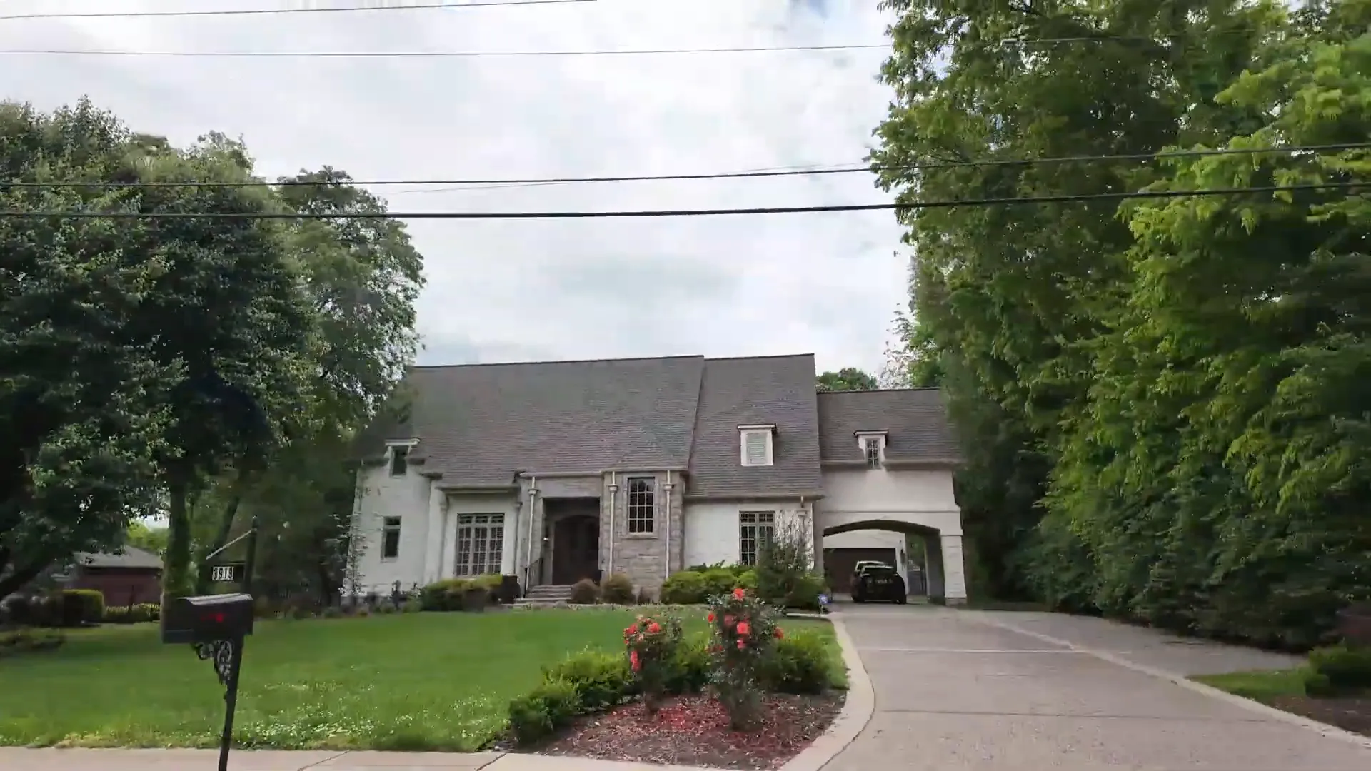 Luxury new build home in Green Hills
