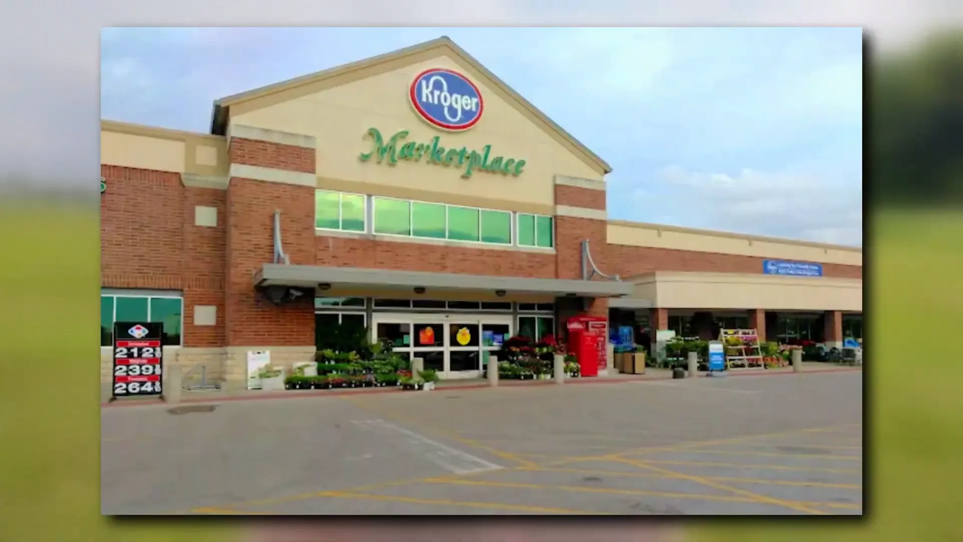 Kroger in Thompson's Station and neighborhood commercial area