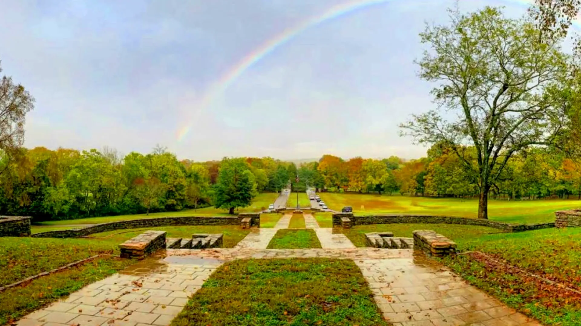 Morning walk in Percy Warner Park