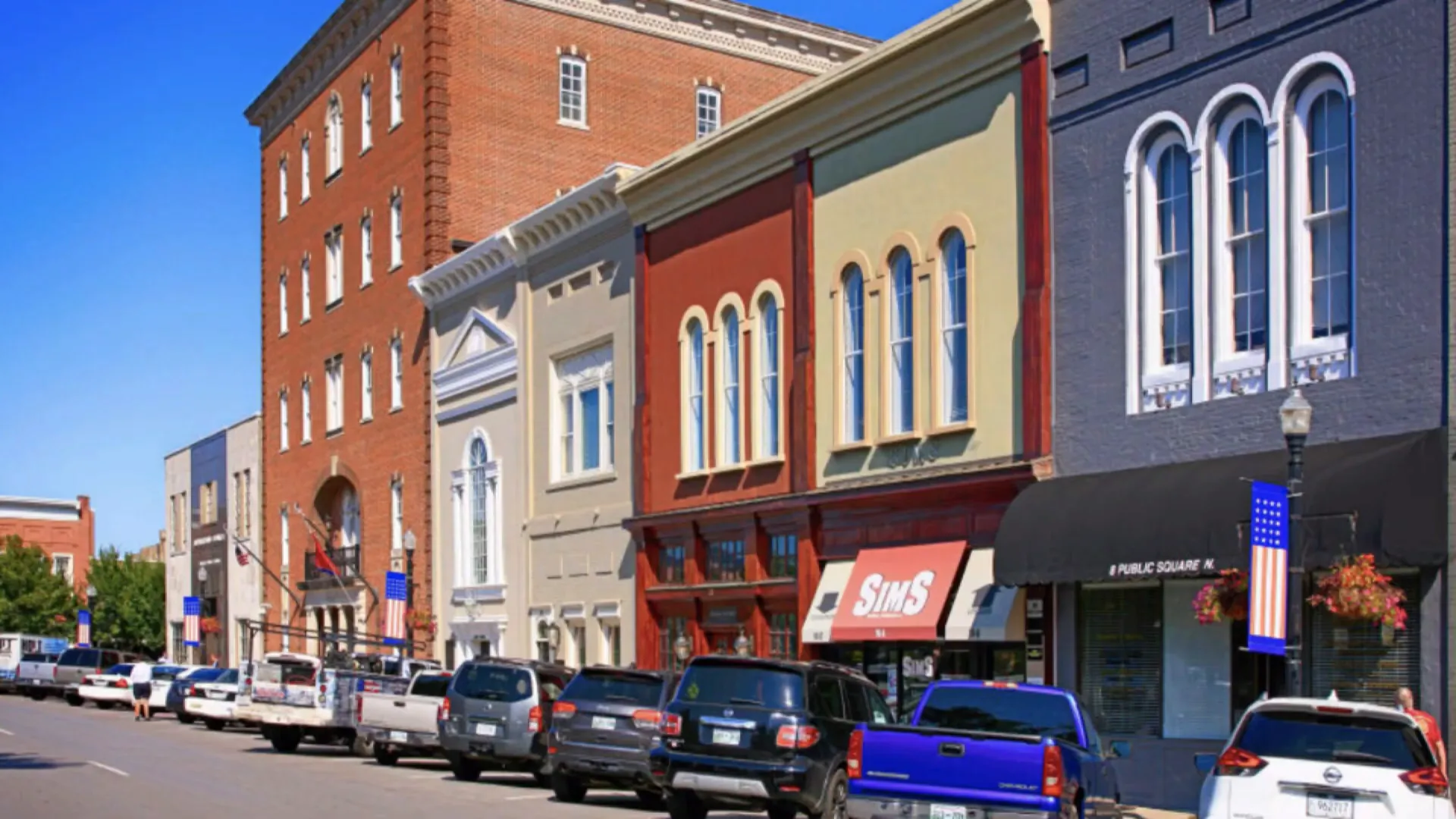 Historic downtown Murfreesboro with antebellum buildings