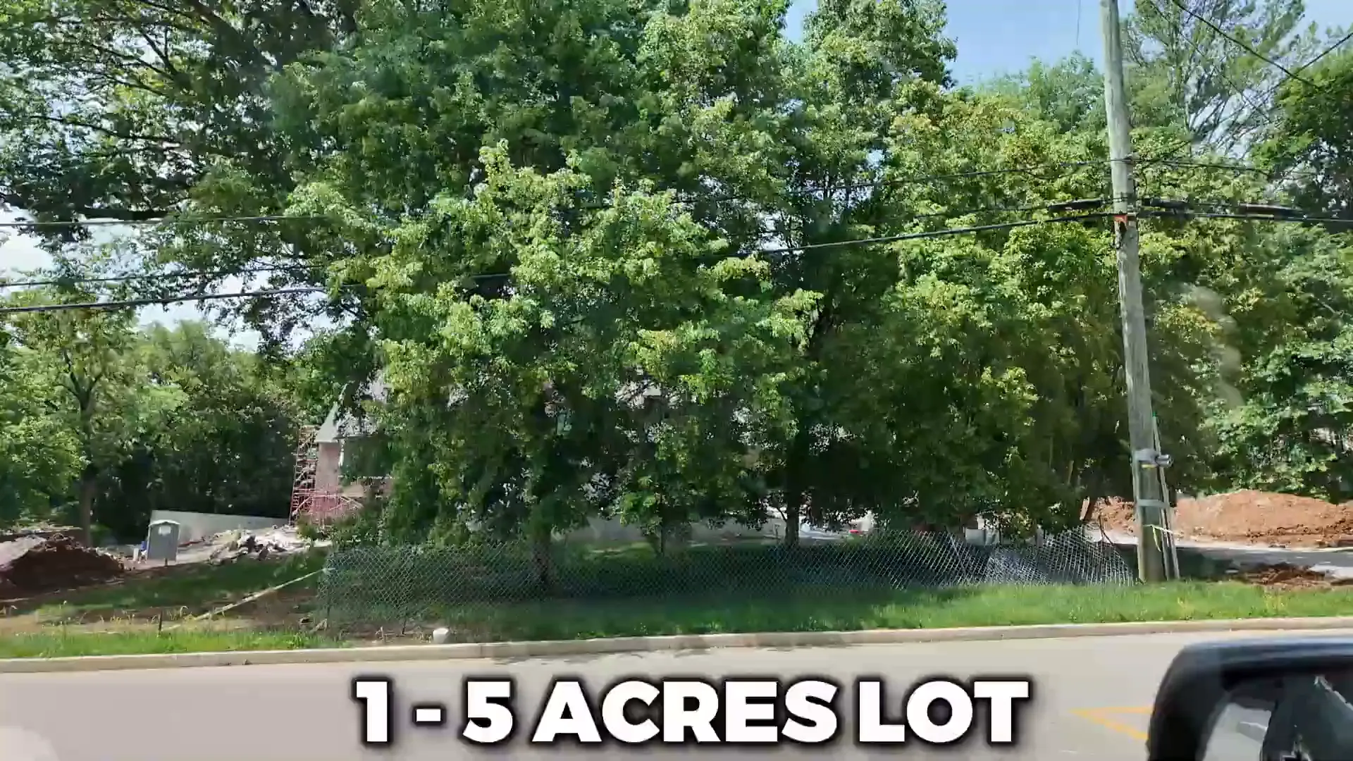 Luxury homes with large lots in Forest Hills