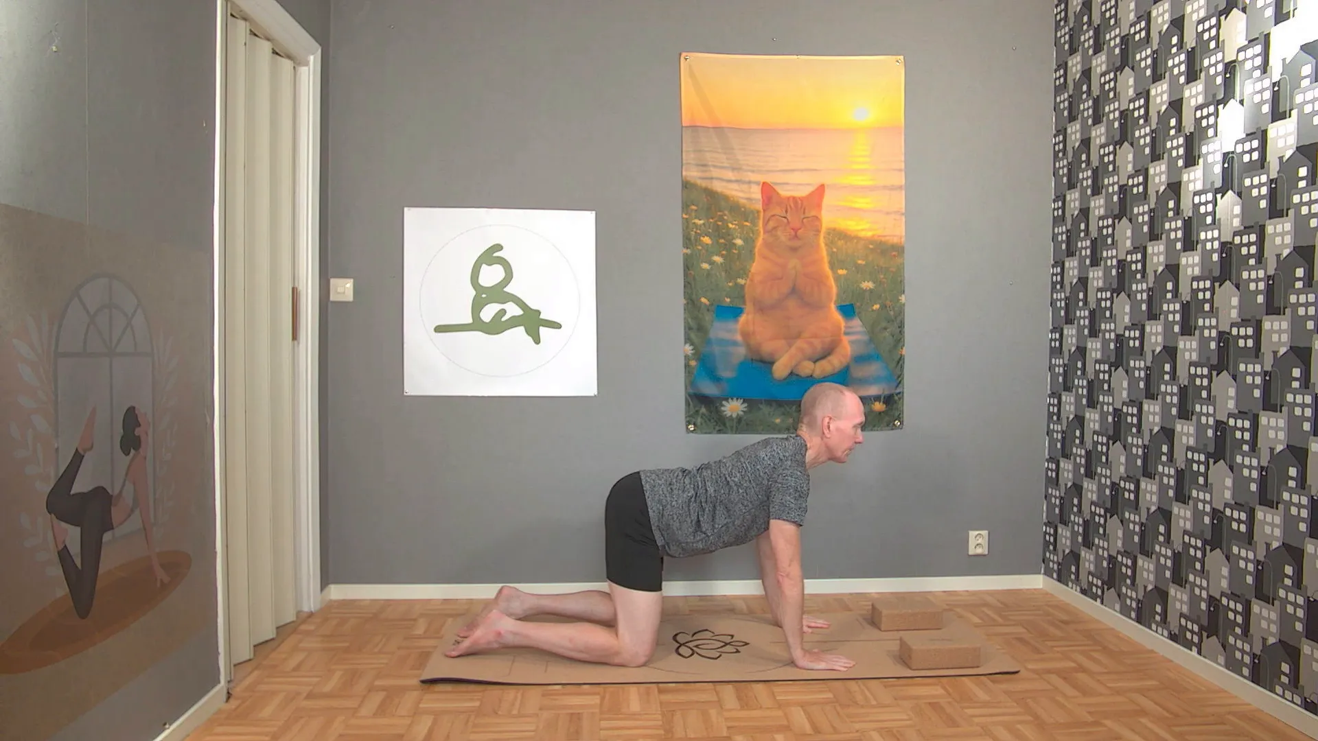 Katt och ko: andas in för svank, andas ut för rundning