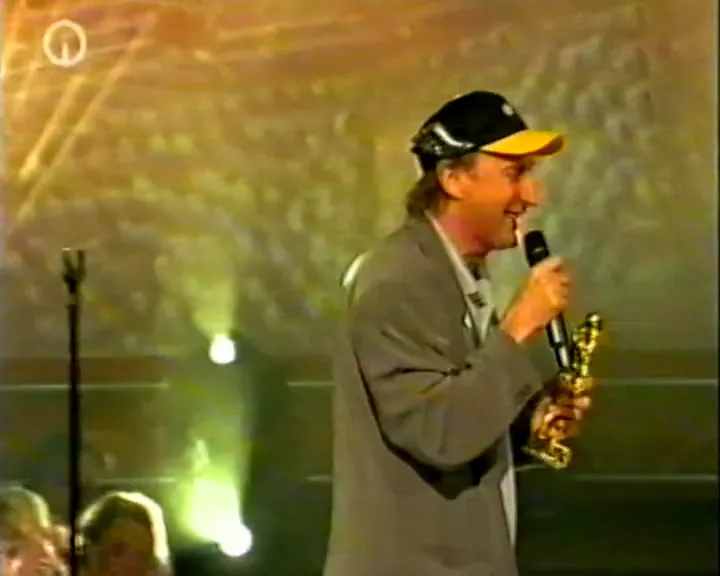 Otto Walkis överraskas med Goldene Europa